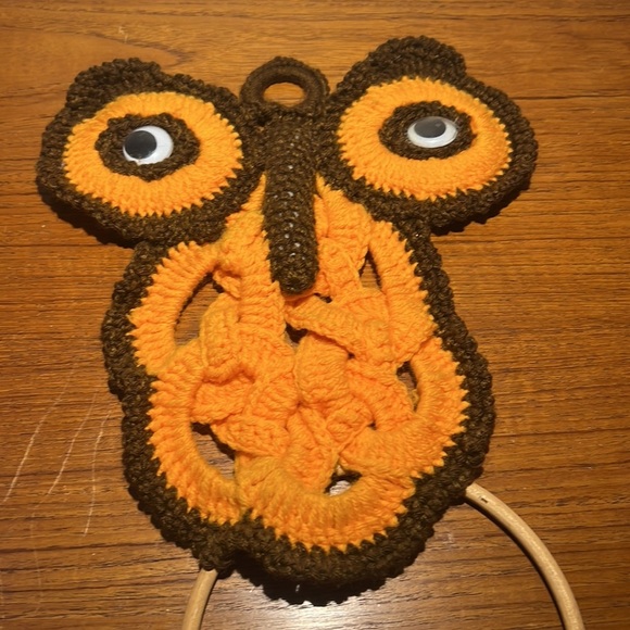 Handcrafted hand, crocheted owl, with googly eyes towel ring holder - Picture 6 of 13